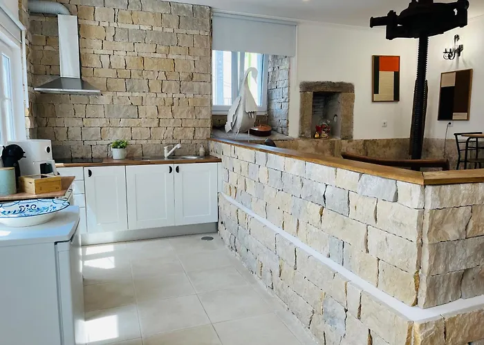 Largo De Santa Ana * Cadaval