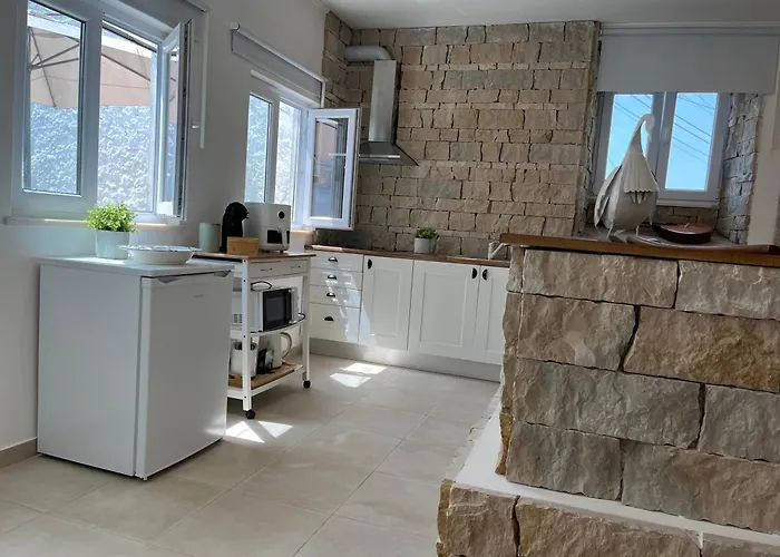 Largo De Santa Ana *